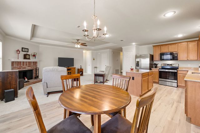 704 Bastrop Drive, Arlington, TX 76002