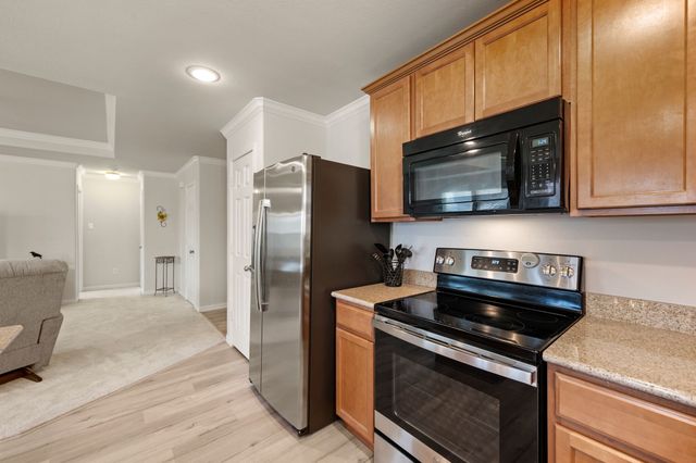 704 Bastrop Drive, Arlington, TX 76002