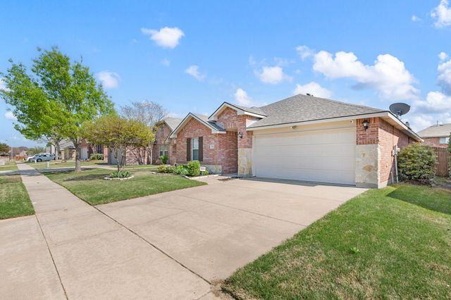 704 Bastrop Drive, Arlington, TX 76002