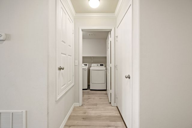 704 Bastrop Drive, Arlington, TX 76002