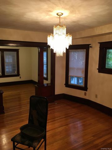 9 Lawrence Road, Poughkeepsie, NY 12601