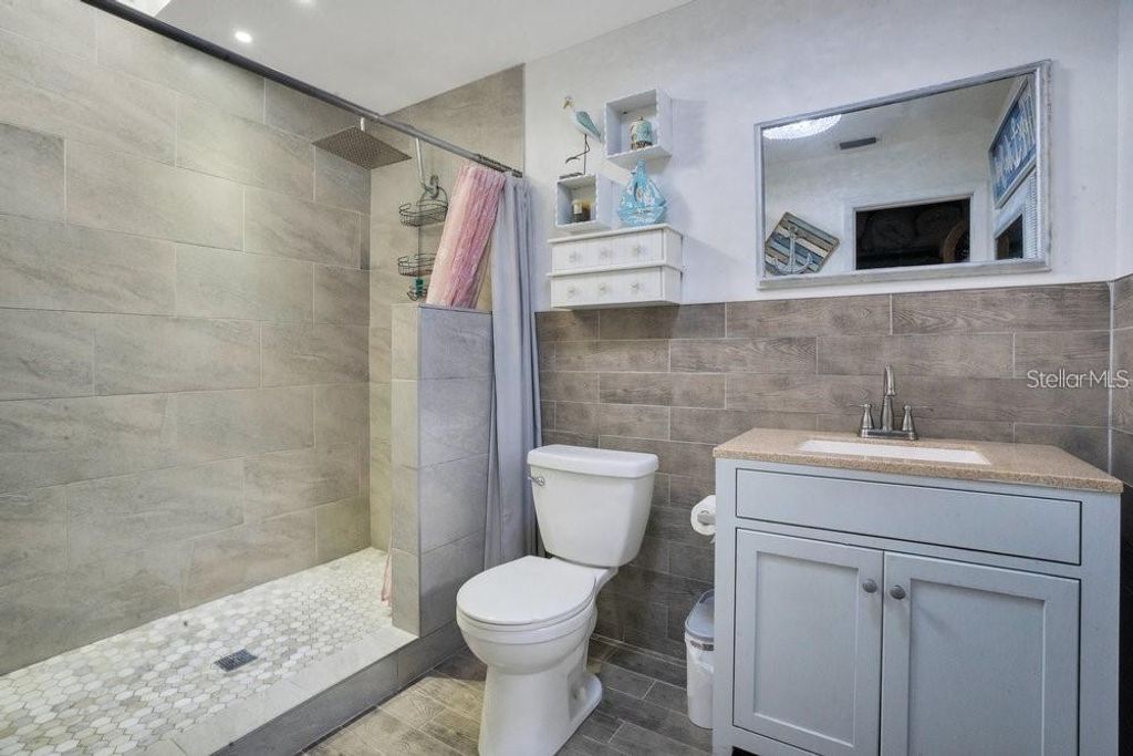 Image 12 of property listing at 2661 MILL RUN BOULEVARD, Kissimmee, FL 34744