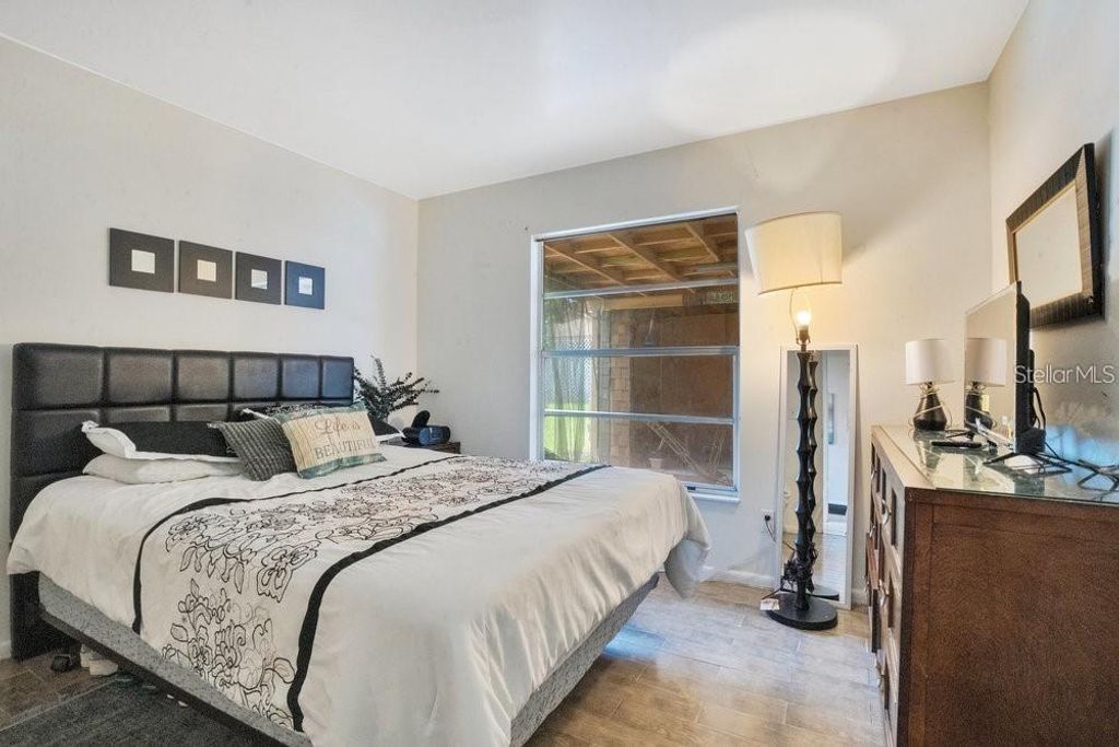 Image 13 of property listing at 2661 MILL RUN BOULEVARD, Kissimmee, FL 34744