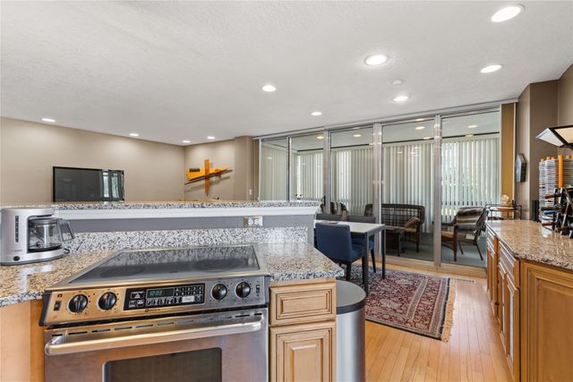 3663 Grand Avenue 107, Des Moines, IA 50312