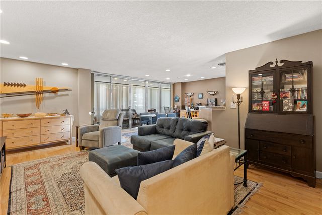 3663 Grand Avenue 107, Des Moines, IA 50312