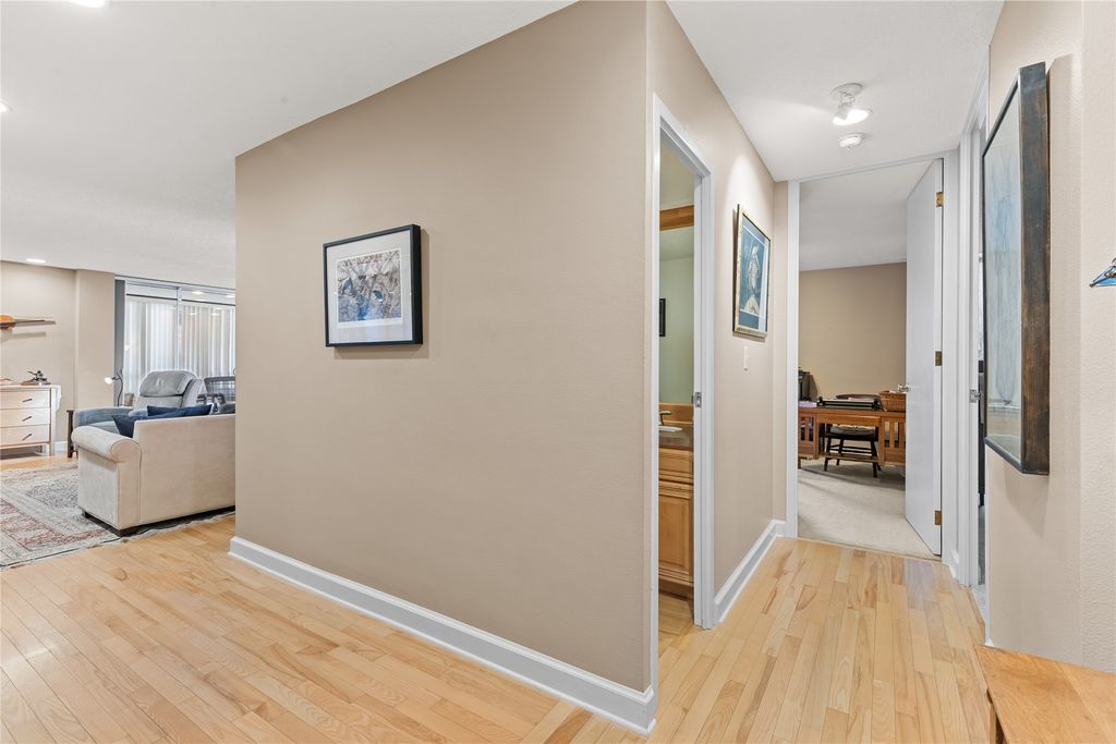 3663 Grand Avenue 107, Des Moines, IA 50312