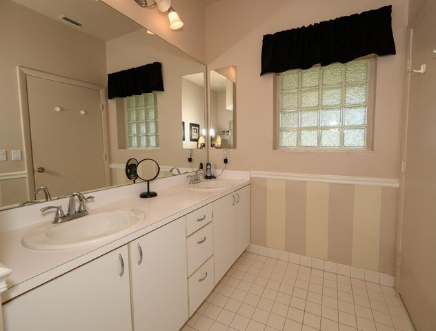 7680 Mansfield Hollow Road, Delray Beach, FL 33446