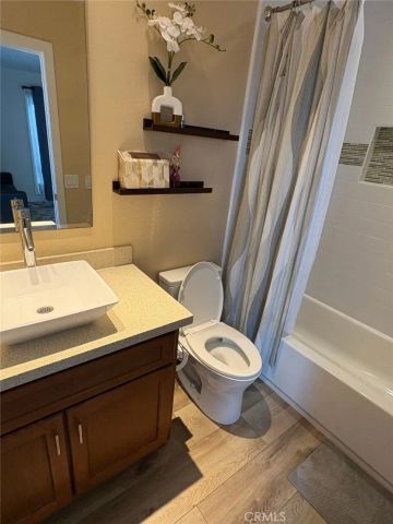 223 14th Street, Huntington Beach, CA 92648