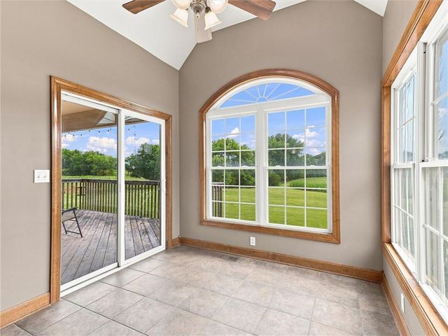 7633 212th Street, Holt, MO 64048