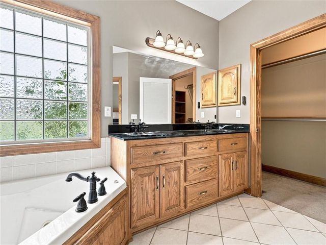 7633 212th Street, Holt, MO 64048