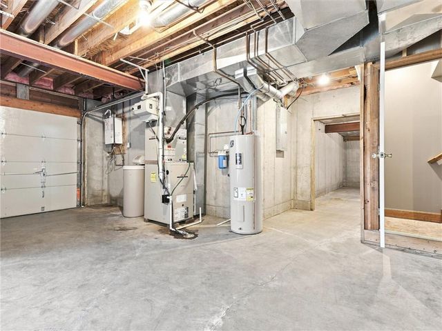 7633 212th Street, Holt, MO 64048