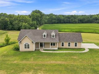 7633 212th Street, Holt, MO 64048