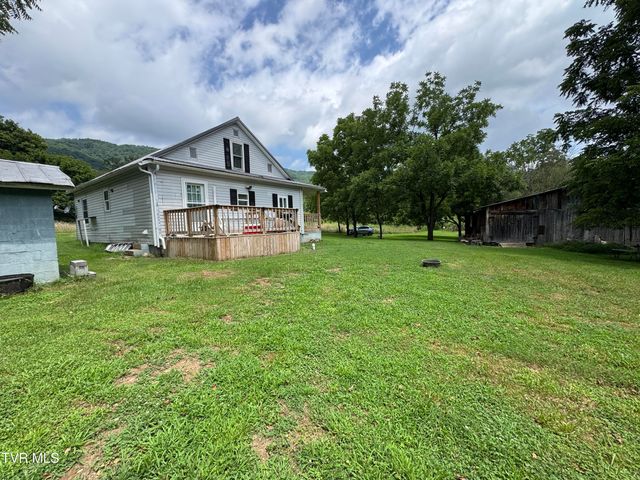 2759 A J Osborne Highway, Blackwater, VA 24221