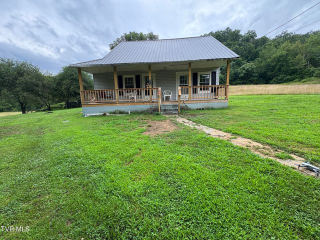 2759 A J Osborne Highway, Blackwater, VA 24221