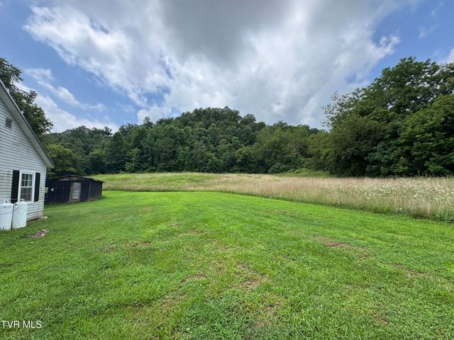 2759 A J Osborne Highway, Blackwater, VA 24221