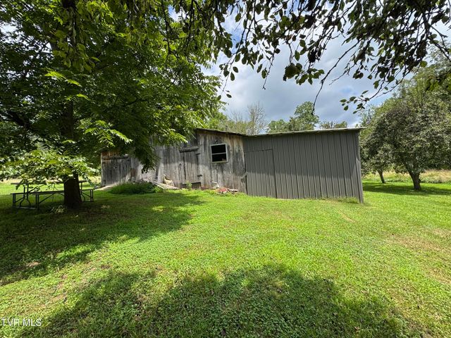 2759 A J Osborne Highway, Blackwater, VA 24221