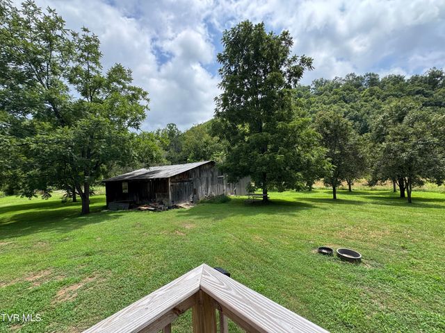 2759 A J Osborne Highway, Blackwater, VA 24221