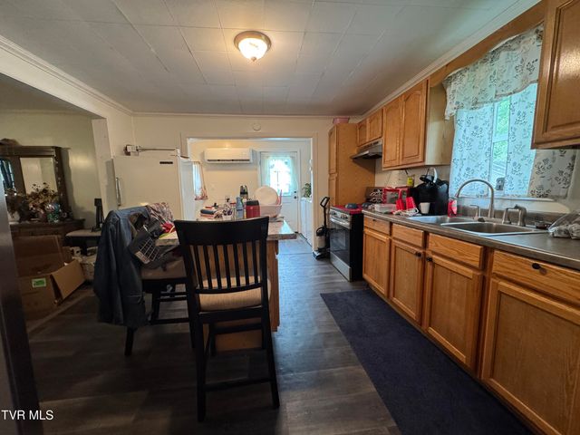 2759 A J Osborne Highway, Blackwater, VA 24221