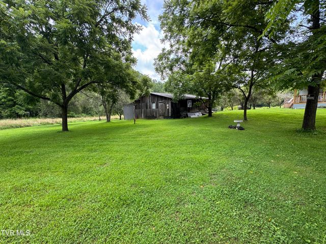 2759 A J Osborne Highway, Blackwater, VA 24221