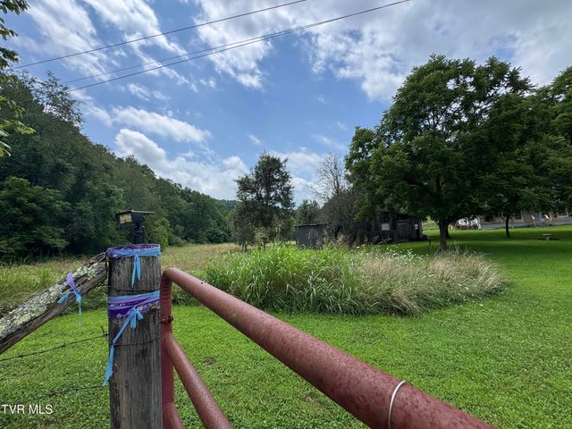 2759 A J Osborne Highway, Blackwater, VA 24221