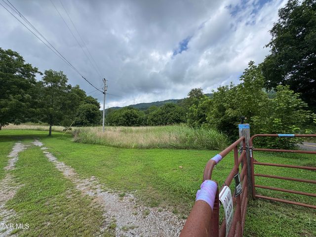 2759 A J Osborne Highway, Blackwater, VA 24221
