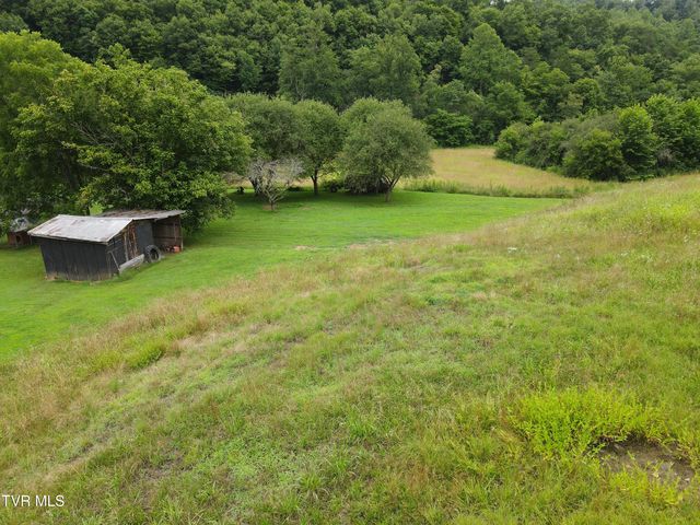 2759 A J Osborne Highway, Blackwater, VA 24221