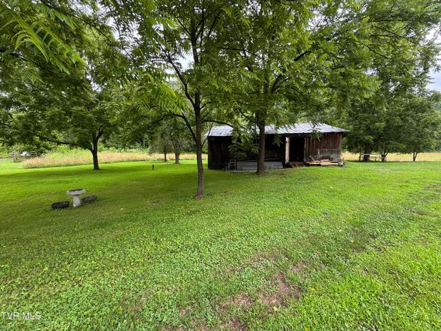 2759 A J Osborne Highway, Blackwater, VA 24221