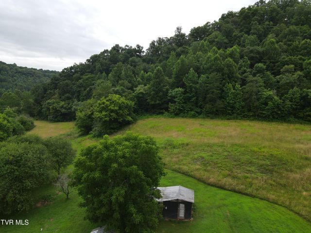 2759 A J Osborne Highway, Blackwater, VA 24221