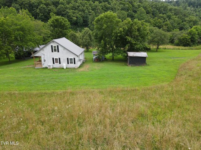 2759 A J Osborne Highway, Blackwater, VA 24221