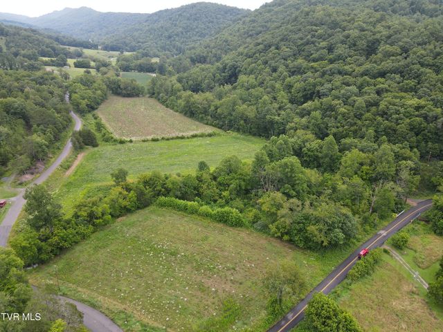 2759 A J Osborne Highway, Blackwater, VA 24221
