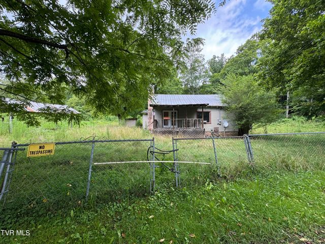 2759 A J Osborne Highway, Blackwater, VA 24221