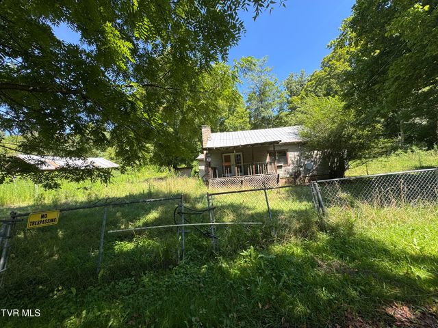 2759 A J Osborne Highway, Blackwater, VA 24221
