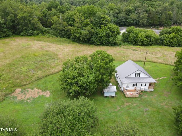 2759 A J Osborne Highway, Blackwater, VA 24221