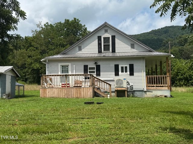 2759 A J Osborne Highway, Blackwater, VA 24221
