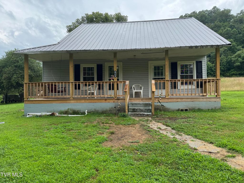 2759 A J Osborne Highway, Blackwater, VA 24221