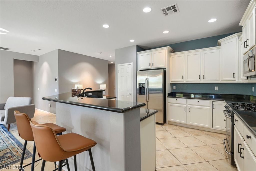3711 Halter Drive, Las Vegas, NV 89122 — exterior