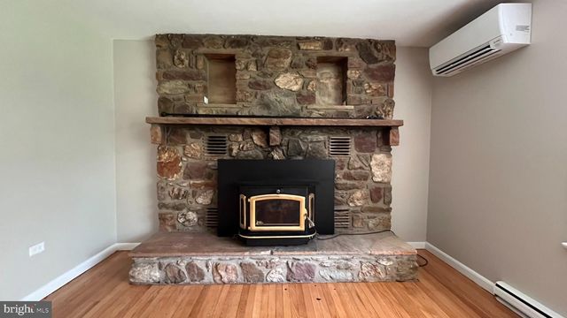 25339 RAINBOW RANCH LN, Chantilly, VA 20152