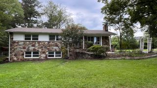 25339 RAINBOW RANCH LN, Chantilly, VA 20152