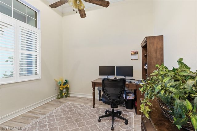 2935 2nd AVE NE, Naples, FL 34120