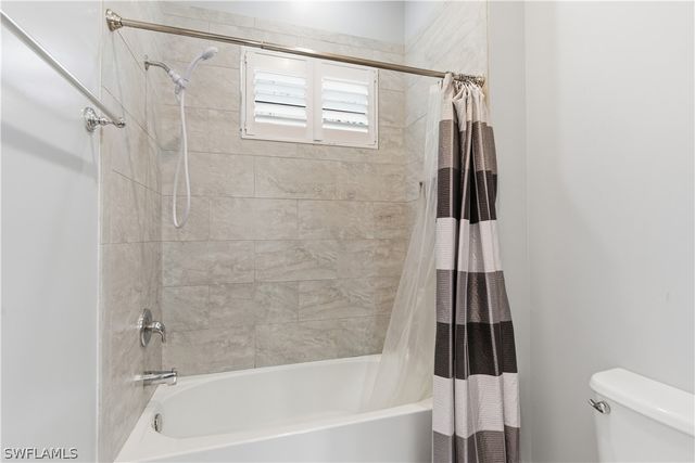 2935 2nd AVE NE, Naples, FL 34120