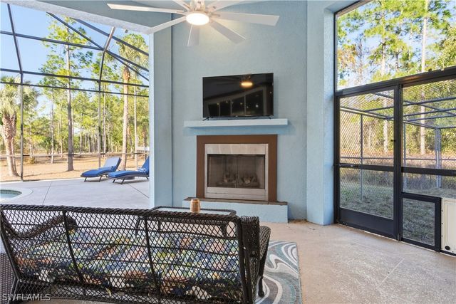 2935 2nd AVE NE, Naples, FL 34120