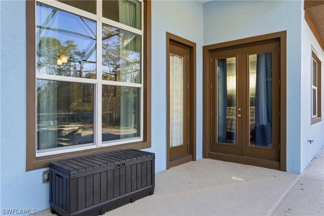 2935 2nd AVE NE, Naples, FL 34120