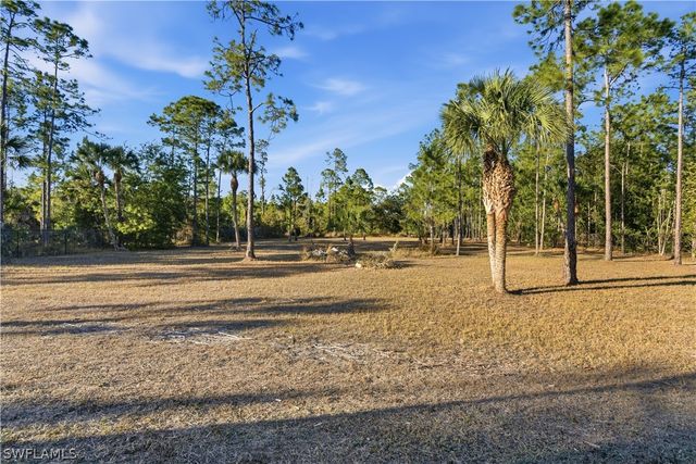 2935 2nd AVE NE, Naples, FL 34120