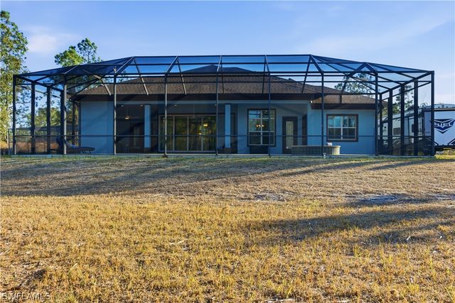 2935 2nd AVE NE, Naples, FL 34120