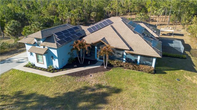 2935 2nd AVE NE, Naples, FL 34120