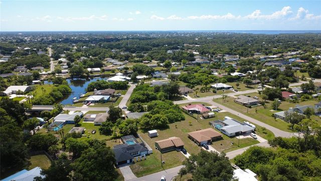 2772 AUBURN BOULEVARD, Port Charlotte, FL 33948
