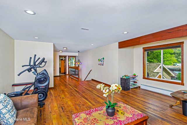 241 N. River Lake Dr., Clark Fork, ID 83811