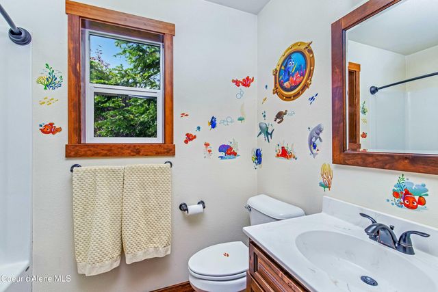 241 N. River Lake Dr., Clark Fork, ID 83811