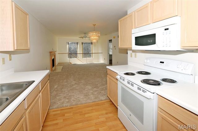 12820 High Crest Street, Black Jack, MO 63033