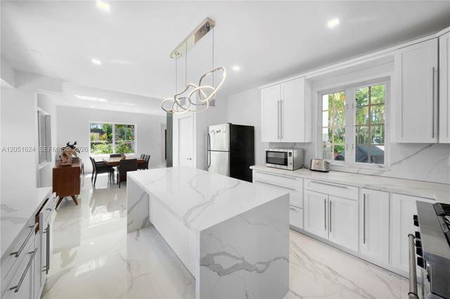 5824 Alton Road, Miami Beach, FL 33140